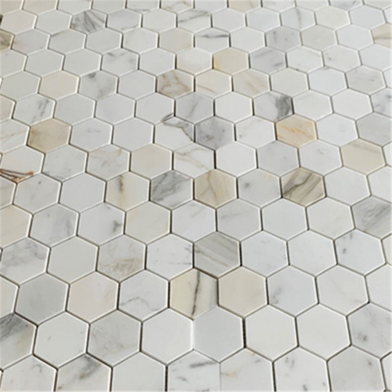 Carreau de mosaïque en marbre 12 po x 10 po Calacatta, Gris clair
