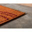 Tapis terre cuite à motif abstrait Lilla-22946896