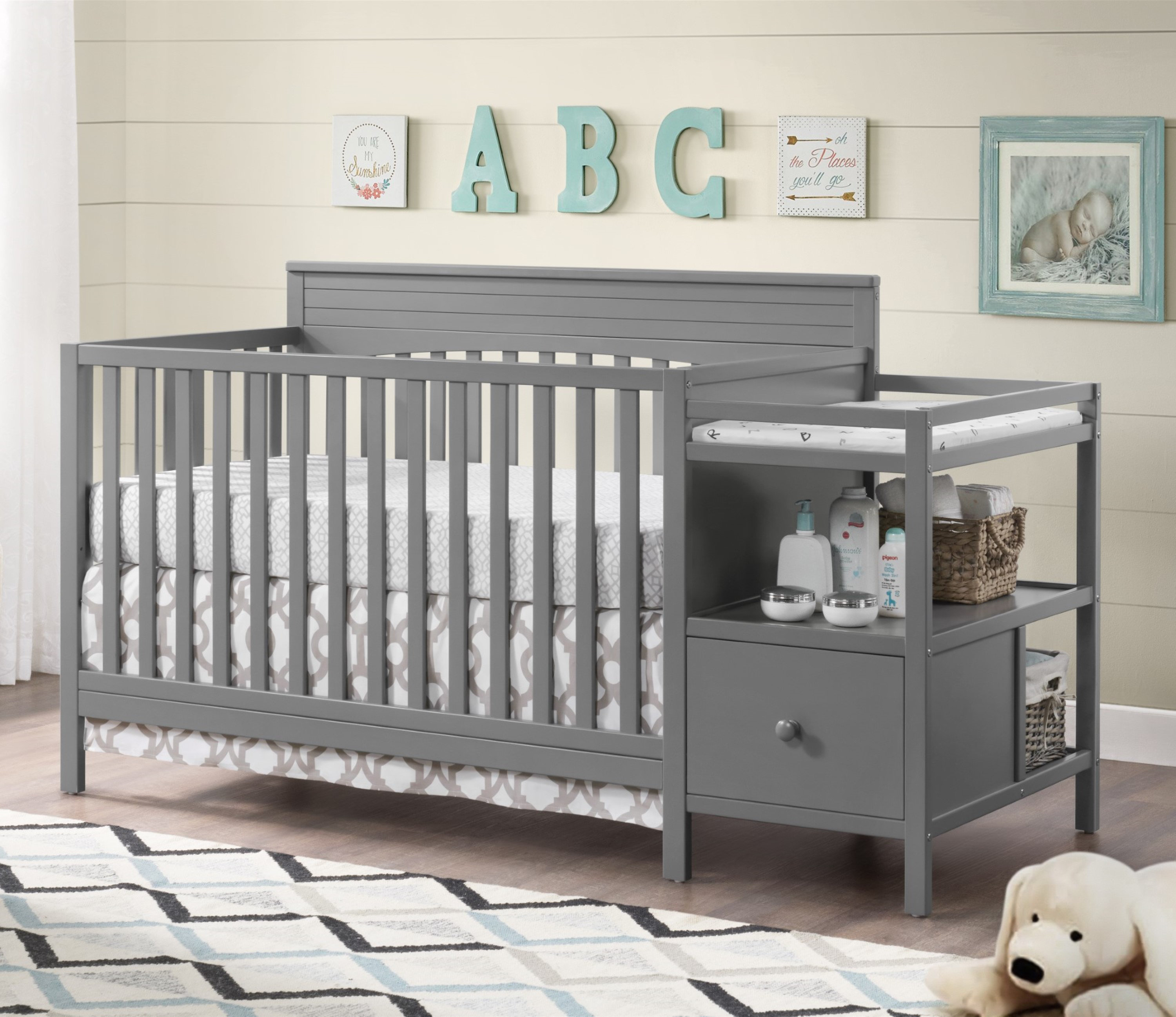 Harper 4 in 1 Convertible Crib and Changer