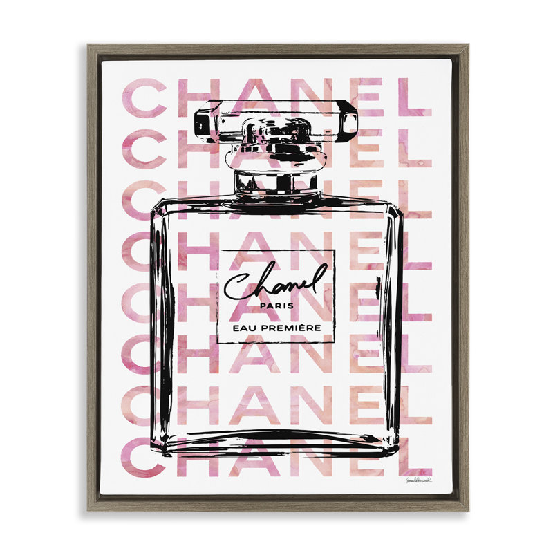 «Glam Perfume Bottle Brand Text Floater» par Amanda Greenwood, H 31 po x l 25 po
