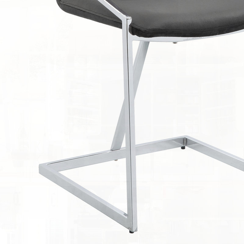 Ensemble de chaises d'appoint avec dégagement au sol pratique pour un placement facile