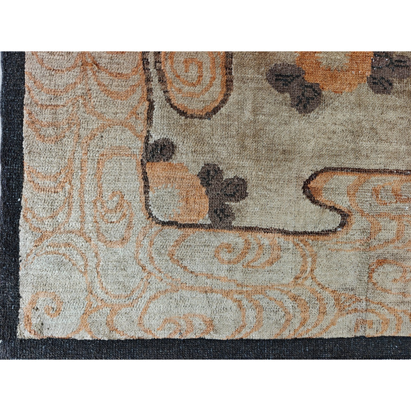 Warm Cream Color Antique Floral Pattern Mongolian Wool Pile Area Rug