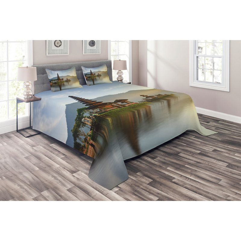Eclectic Polyester Coverlet, King Bedspread + 2 Shams