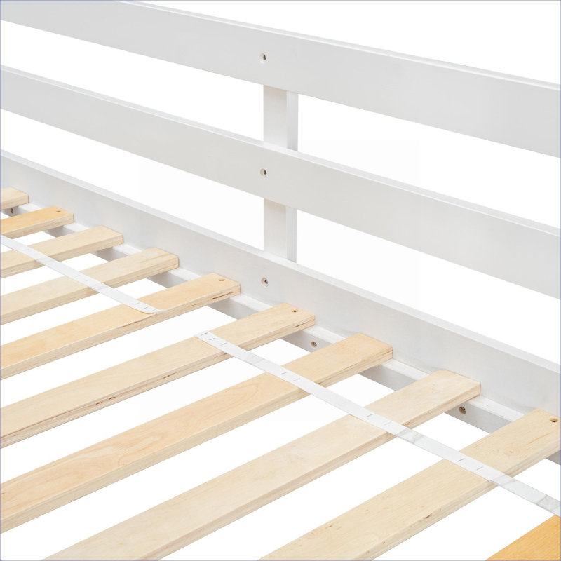 Structure de lit simple au-dessus de simple, conception de maison, construction en pin massif, rose et blanc vif avec garde-corps et échelle