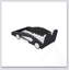 Lit plateforme en forme de voiture de course avec roues, fabrication en bois de pin durable, parfait pour les chambres d'enfants et décor ludique.