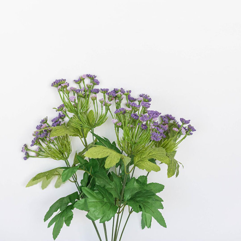 Bouquet de fleurs artificielles violettes