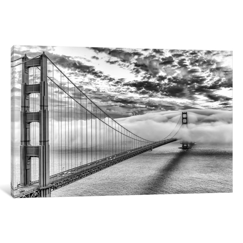 «Evening Commute», reproduction de photo sur toile, H 16 po x l 24 po x P 1 po, Papier d'art encadré noir, Blanc