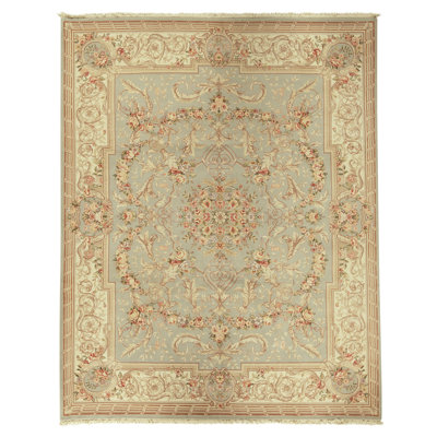 Hand Knotted Wool Oriental Area Rug in Grey And Ivory