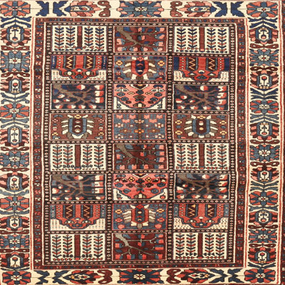 Tapis géométrique beige / brun