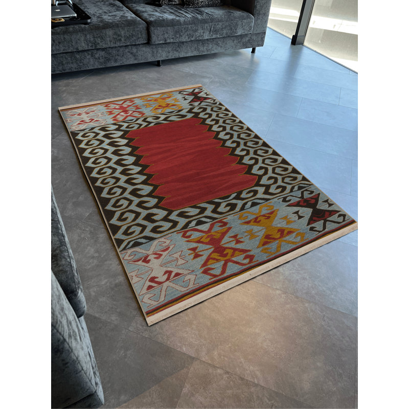 Tapis décoratif rouge et noir à motifs traditionnels, Rectangle 4 pi 11,06 po x 7 pi 6,55 po