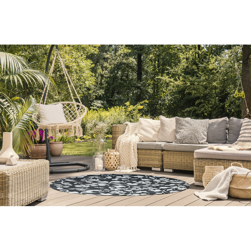 Ingunn Chenille Floral Indoor Rug, Rectangle 4' x 6'