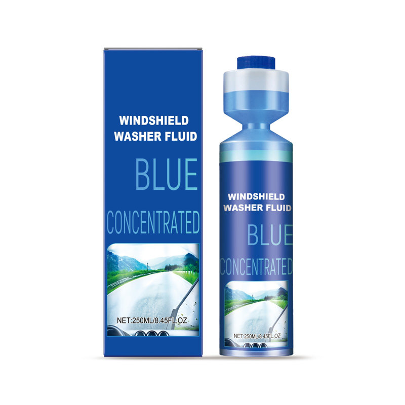 Bouteille d'eau liquide de lave-glace concentré bleuet