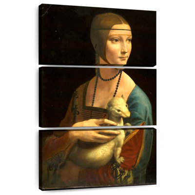 Leisha avec un portrait d'hermine