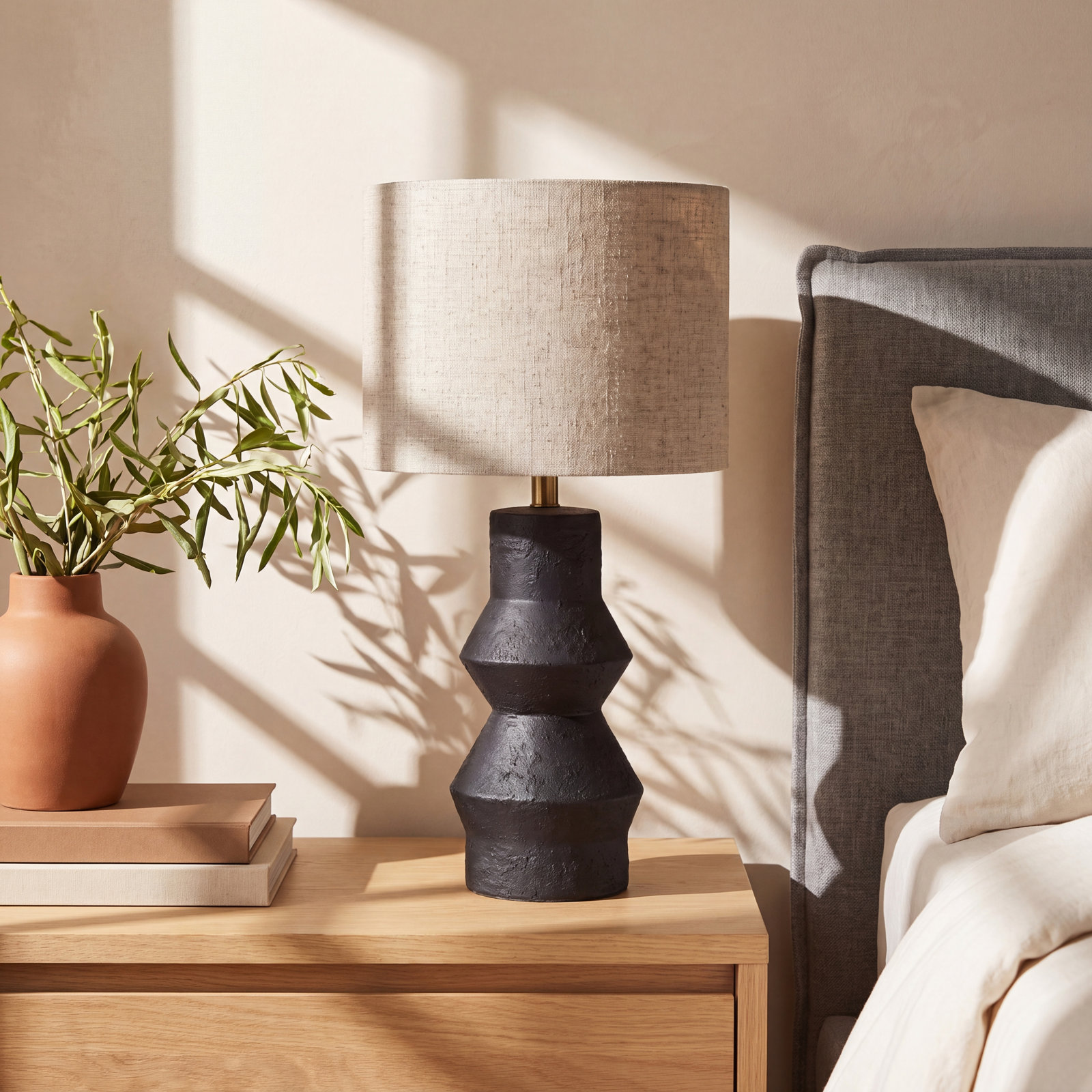 Jefferson Ceramic Table Lamp, Black, Light Brown