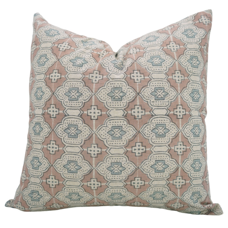 Coussin à motif de fleurs fabriqué à la main Fabividine, Rectangulaire H 20 po x l 14 po, Pêche géométrique 1