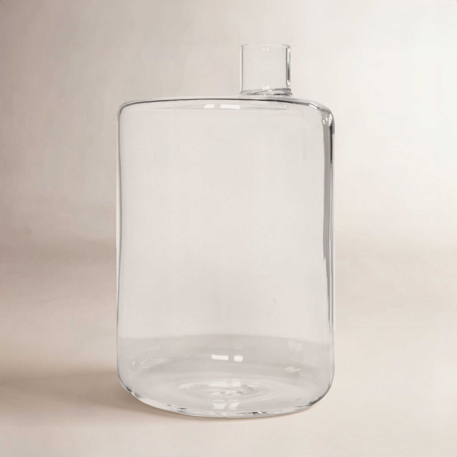 Glass Table Vase, 8.27" H x 5.12" W x 5.12" D