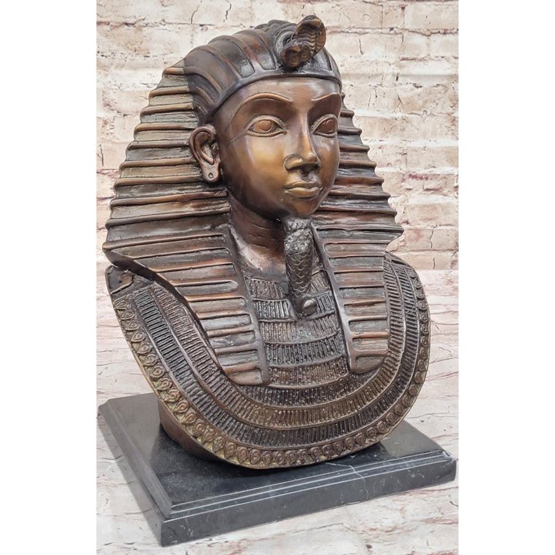 Figurines et sculptures