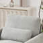 Large fauteuil rembourré à assise profonde et confortable avec un coussin-590072170