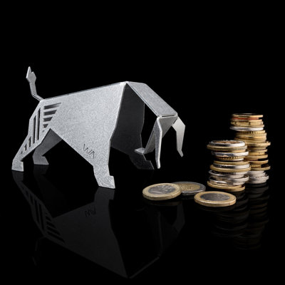 Sculpture géométrique en aluminium 6 "Bull Origami
