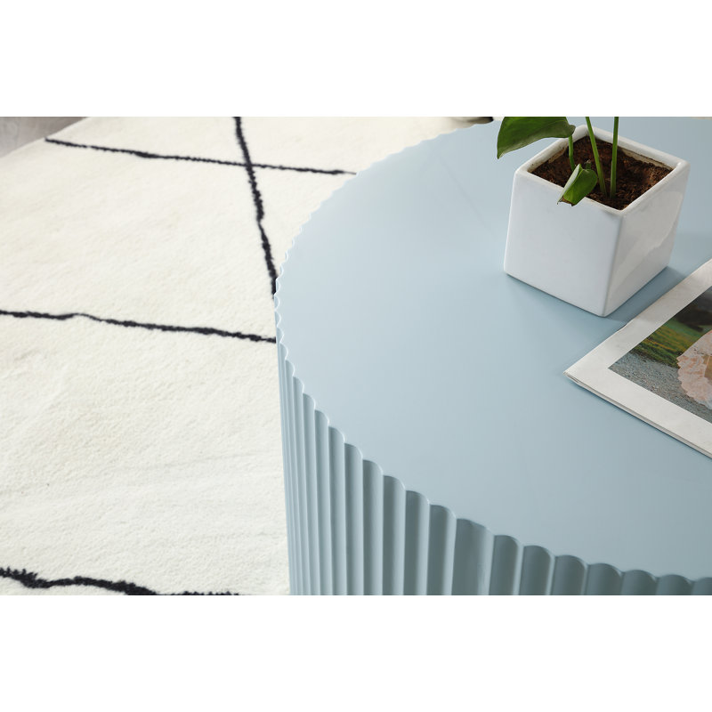 Table basse ronde avec plateau en bois manufacturé, Light Blue