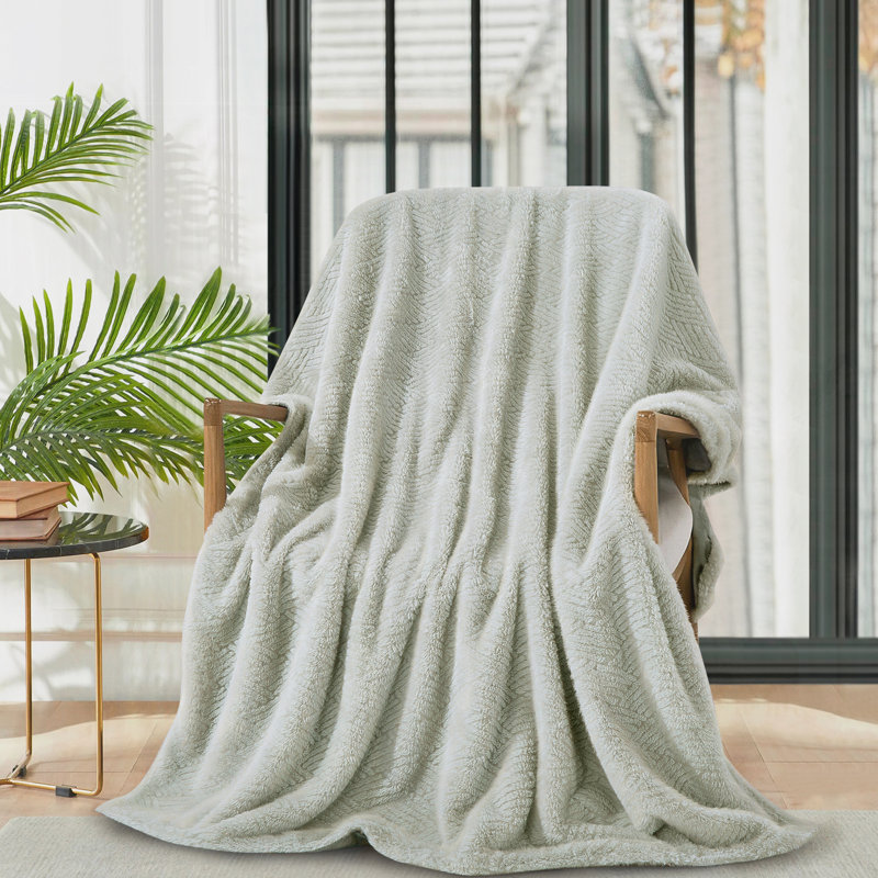 Jeté en fourrure moelleuse Sage Green, Vert