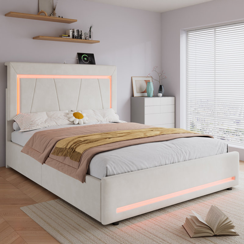 Upholstered Double (4'6) Bed