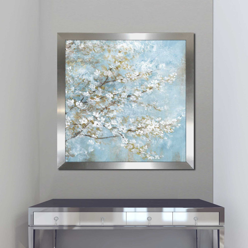 «White Blossoms» par Nan - Peinture, H 31,5 po x l 31,5 po x P 1 po, Encadrement argenté