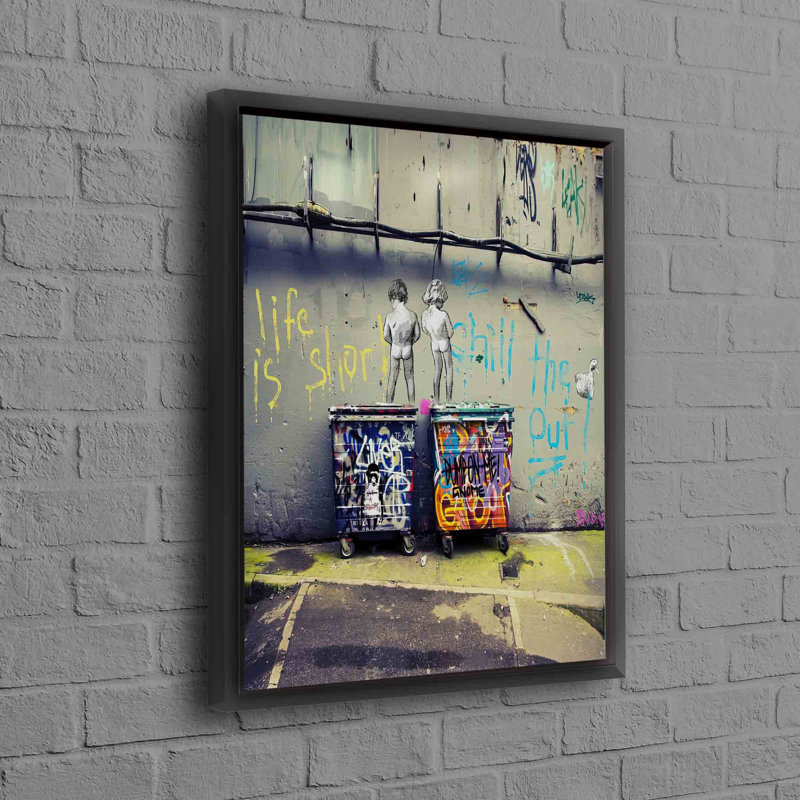 Art moderne sur toile avec la vie de Banksy avec deux garçons dans un style graffiti vibrant pour un décor contemporain
