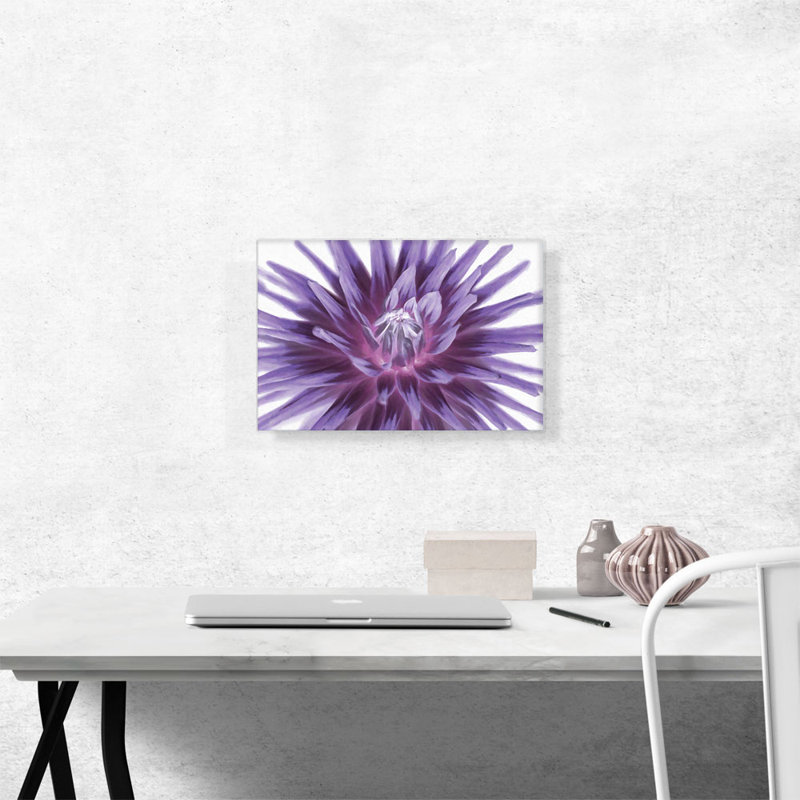 Grande fleur mauve à la maison - reproduction d'art sur toile tendue, H 12 po x l 18 po x P 0,75 po