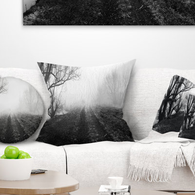 Noir et blanc paysage brumeux Panorama - paysage imprimé coussin