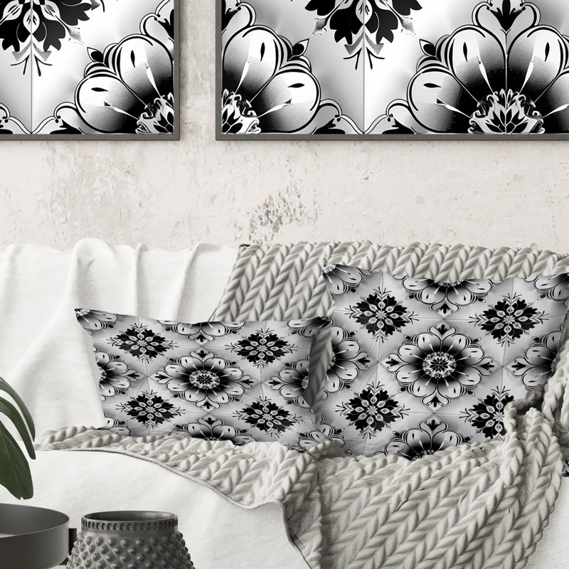 Carreaux de mosaïque floraux noirs rétro VII - coussin floral, H 16 po x l 16 po, Carrée