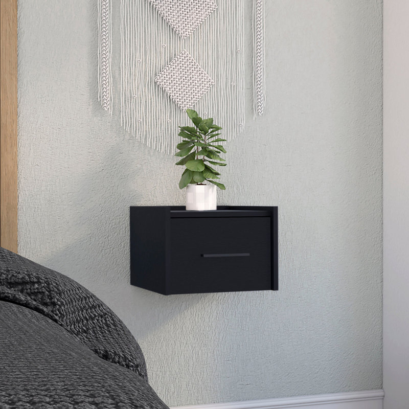 Bennefield Closet System
