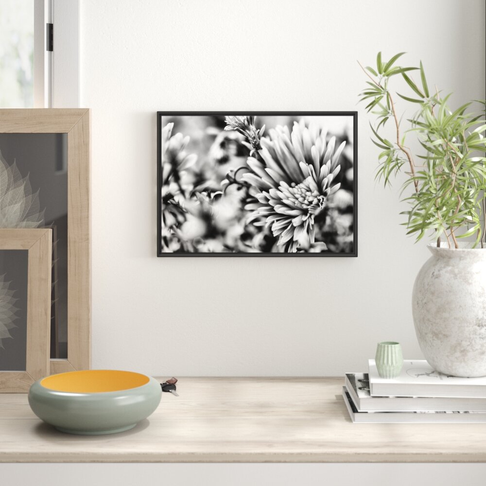 Gerahmtes Wandbild Romantische Blumen