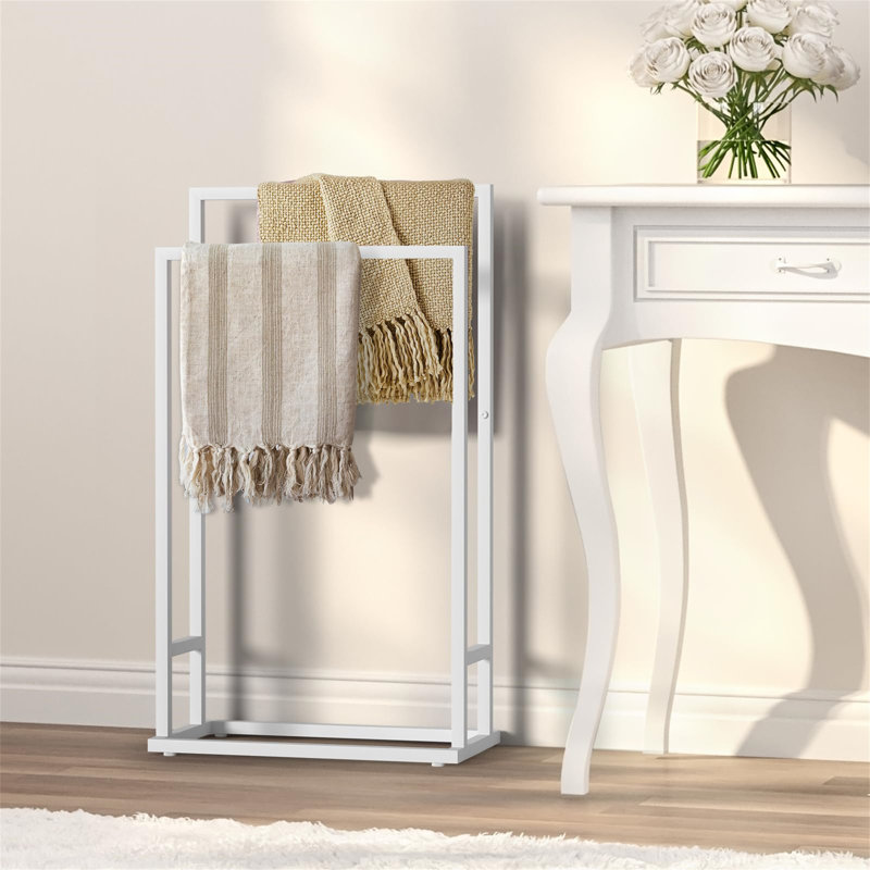 2 Freestanding Towel Stand