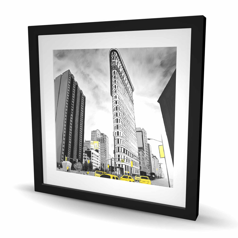 Contour du bâtiment Flatiron | Cadre encadré, H 24 po x l 24 po, Noir