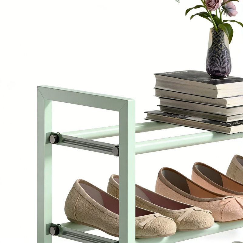 Range-chaussures en métal