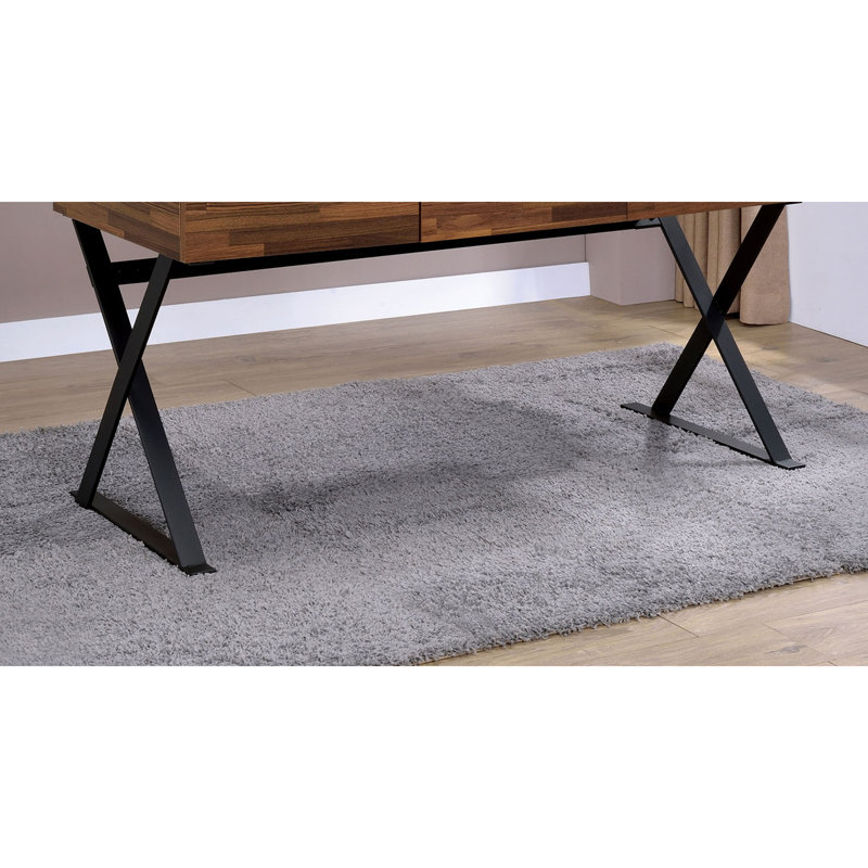 Bureau d'ordinateur industriel