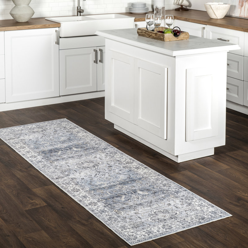 Britt Persian SplashGuard Machine Washable Area Rug, Runner 2'6" x 8'