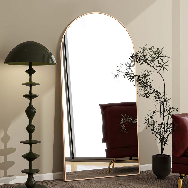Grand miroir de sol moderne Malesha , H 65 po x l 22 po, Or brossé