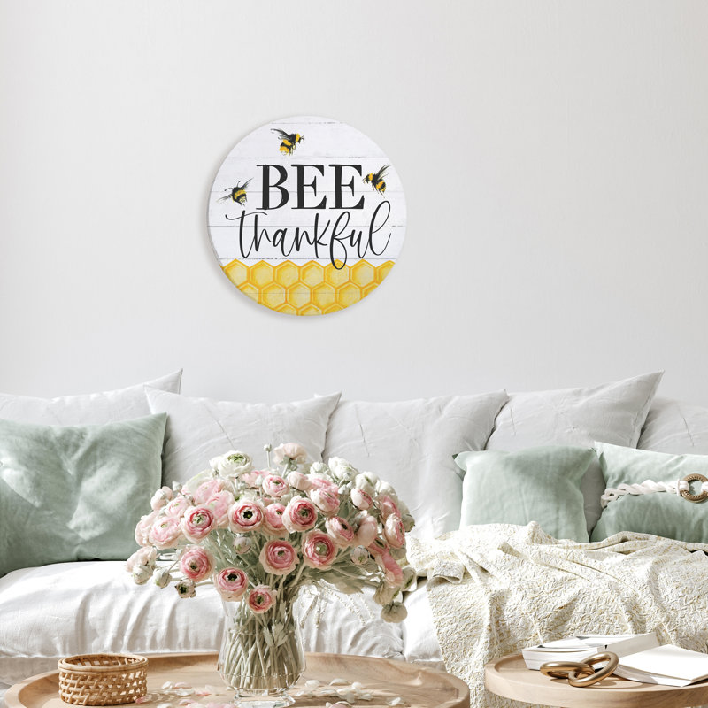 Cercle d'abeille reconnaissant le blanc