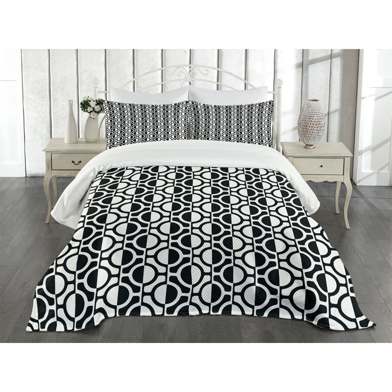 White Quilted King Bedspread Set with Pillow Shams