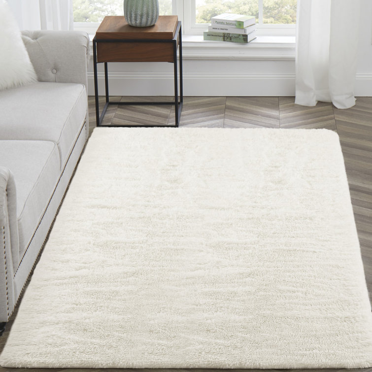 Niria Area Rug