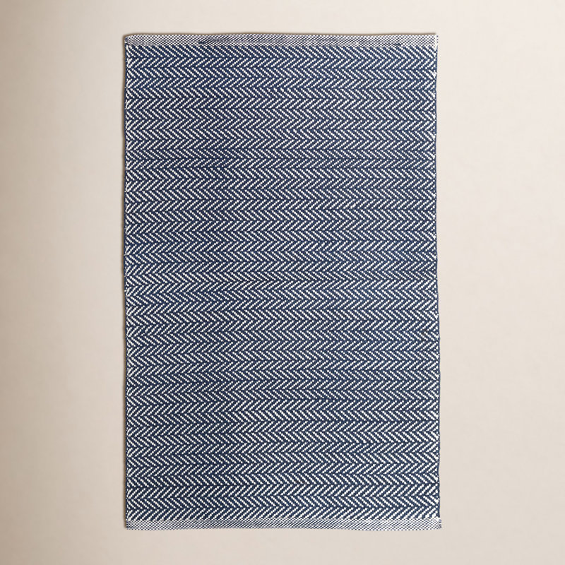 Herringbone Indigo/White Handwoven Indoor/Outdoor Rug, Rectangle 6' x 9'