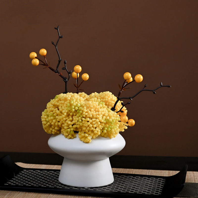 Décoration de fleurs simulées