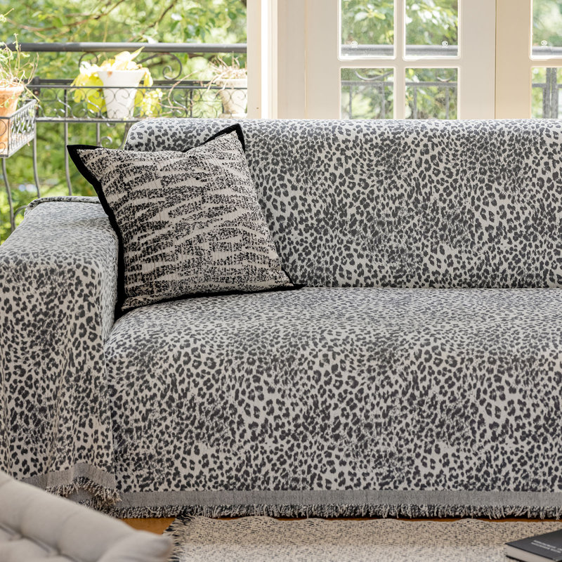 Housse de canapé en chenille Luxury,  H 71 po x l 134 po x P 0,1 po, Gris