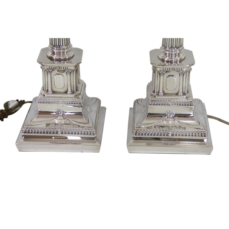Base de lampe de table en métal Corinthian