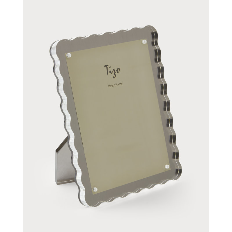 Lucite Frame Wave Design, 4" W x 6" H, Clear