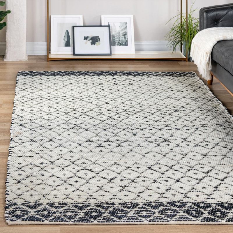 Geometric Indoor Rug, Rectangle 2' x 3'1"