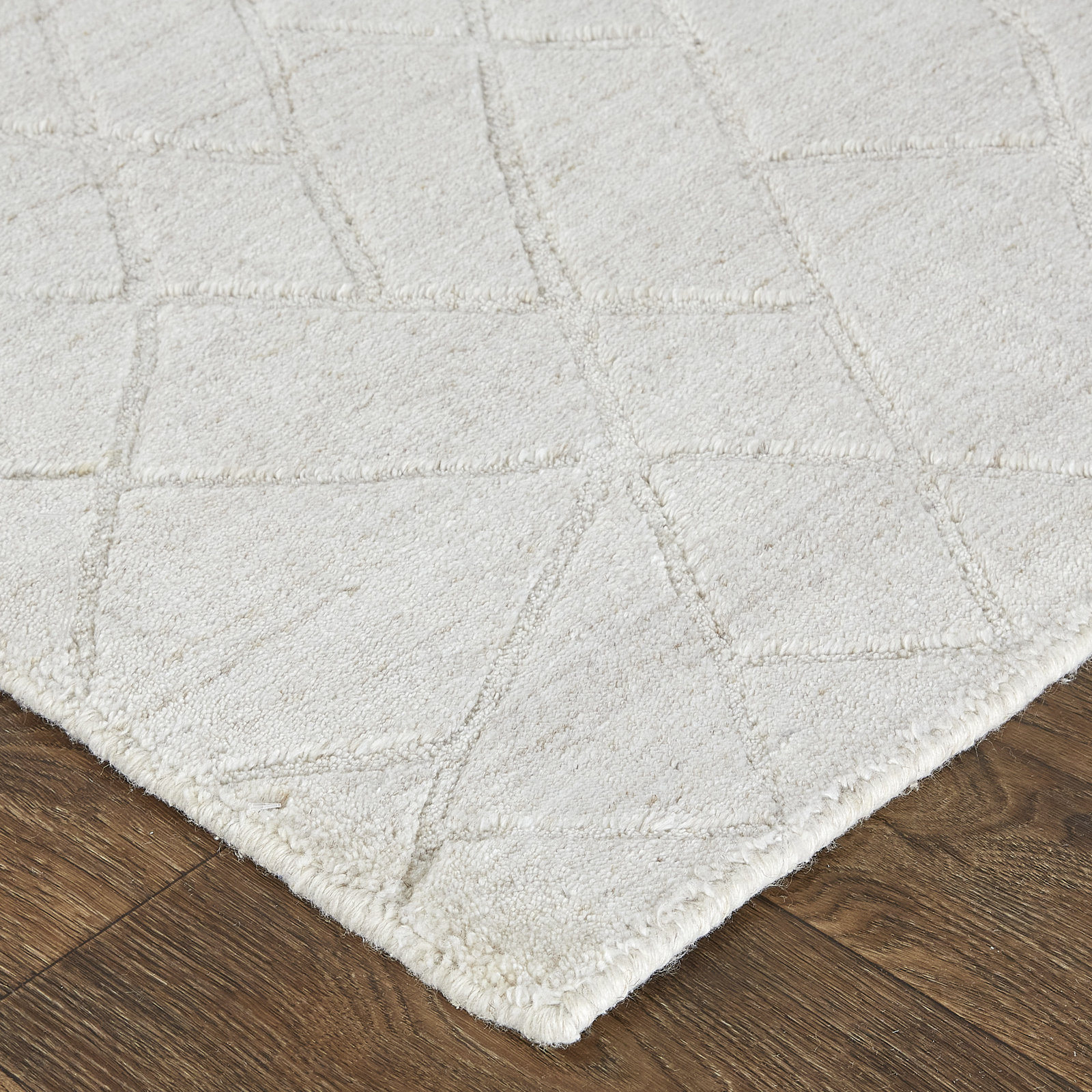 Kentoria Hand-Woven Rug, Rectangle 2' x 3'