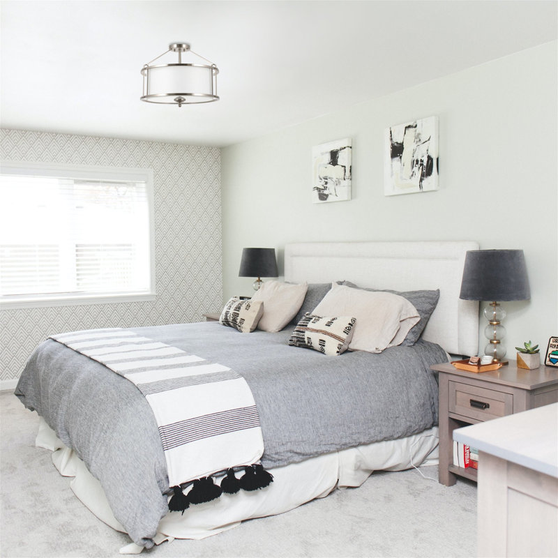 Plafonnier semi-encastré moderne en métal 3 lumières et diffuseur en verre trempé 17,5 Mackerley, abat-jour en tissu blanc, finition nickel brossé